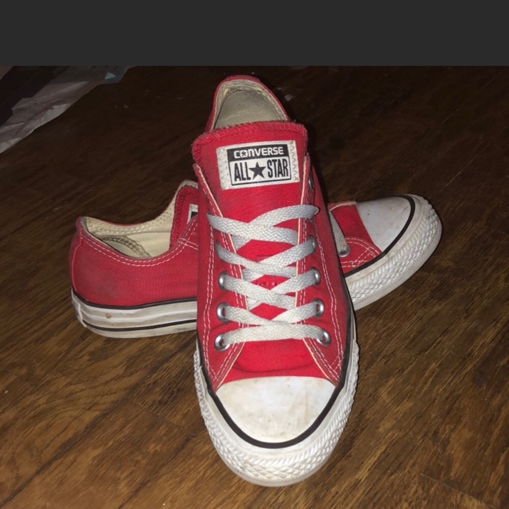 COPY - Red Women’s converse size 7 *without Laces*